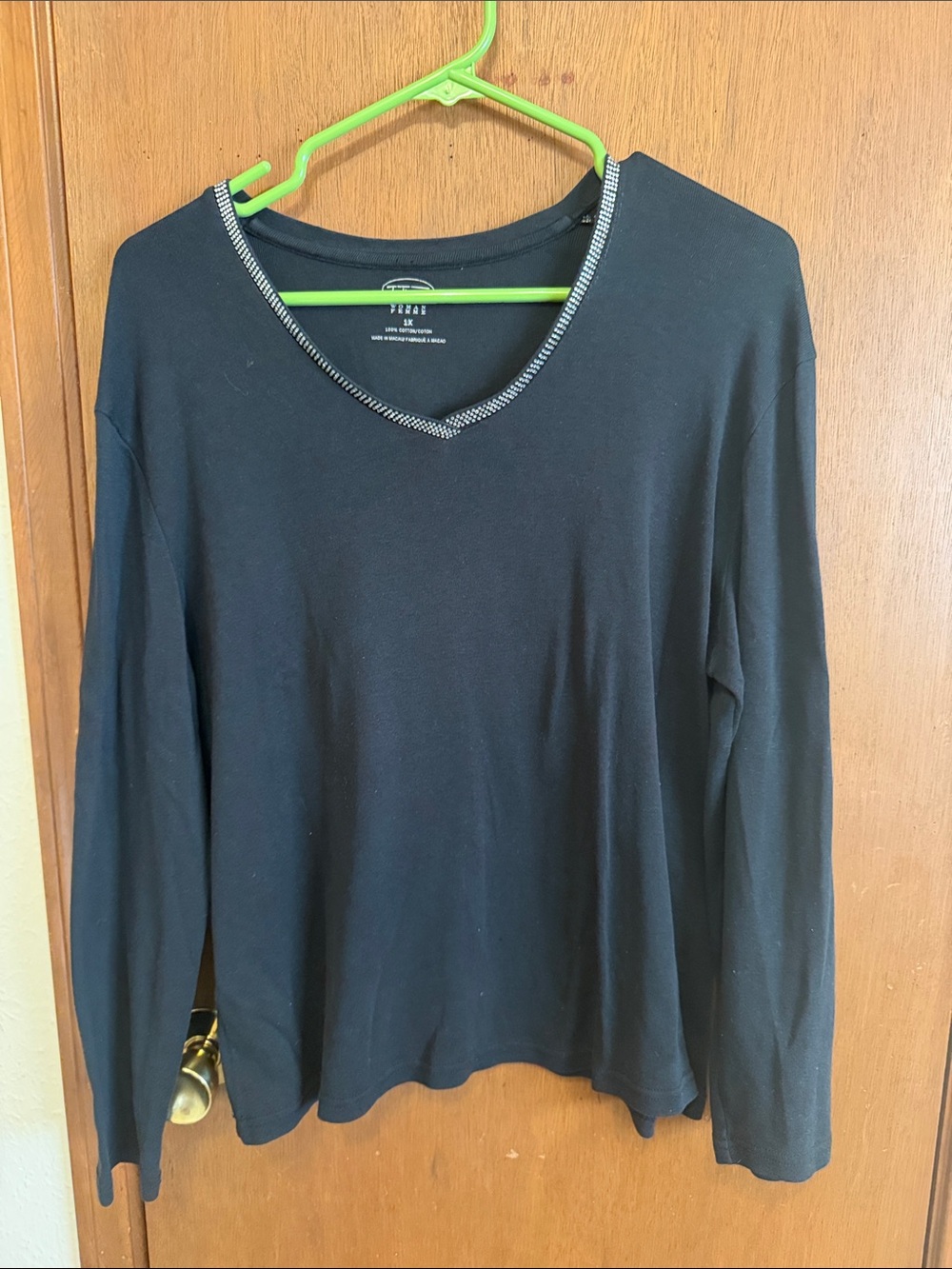 Talbots Black Long-Sleeve V-Neck Top with Sequin Trim Sz 1X